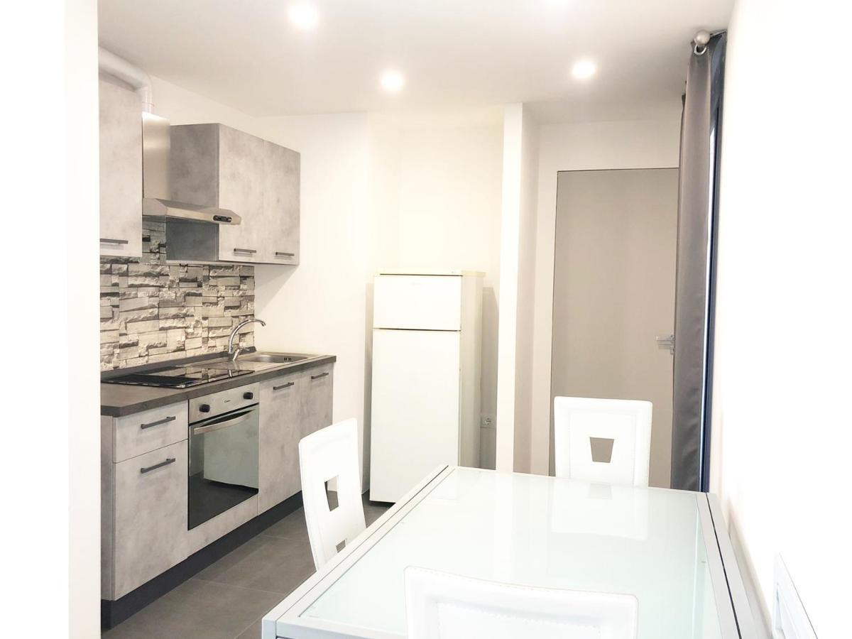 Casa Ginevra A Cecina By Zoom In Earth Apartment Bagian luar foto
